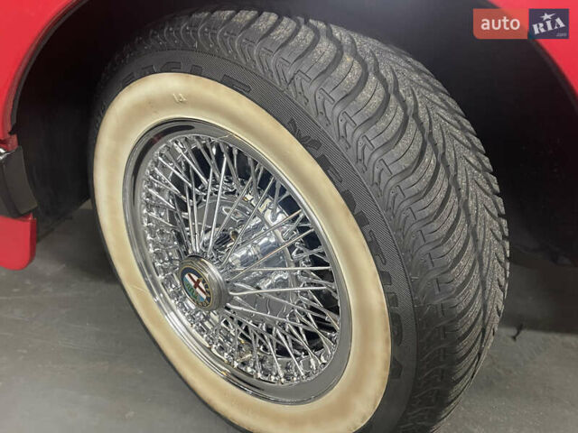 Красный Альфа Ромео Спайдер, объемом двигателя 1.6 л и пробегом 8 тыс. км за 29151 $, фото 19 на Automoto.ua