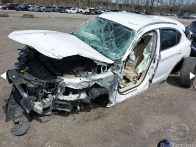 Білий Альфа Ромео Стелвіо, об'ємом двигуна 0 л та пробігом 46 тис. км за 7500 $, фото 1 на Automoto.ua