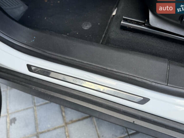 Білий Альфа Ромео Стелвіо, об'ємом двигуна 2 л та пробігом 111 тис. км за 14500 $, фото 19 на Automoto.ua