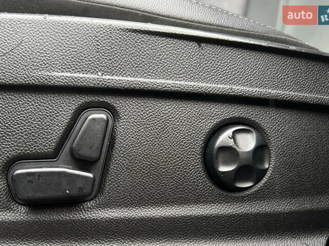 Білий Альфа Ромео Стелвіо, об'ємом двигуна 2 л та пробігом 112 тис. км за 16500 $, фото 19 на Automoto.ua