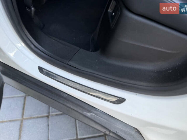 Білий Альфа Ромео Стелвіо, об'ємом двигуна 2 л та пробігом 111 тис. км за 14500 $, фото 32 на Automoto.ua