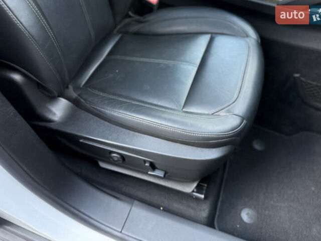 Білий Альфа Ромео Стелвіо, об'ємом двигуна 2 л та пробігом 111 тис. км за 14500 $, фото 46 на Automoto.ua