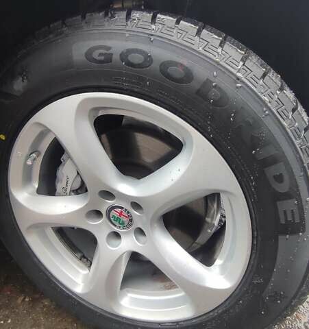 Белый Альфа Ромео Стелвио, объемом двигателя 2 л и пробегом 87 тыс. км за 21900 $, фото 29 на Automoto.ua