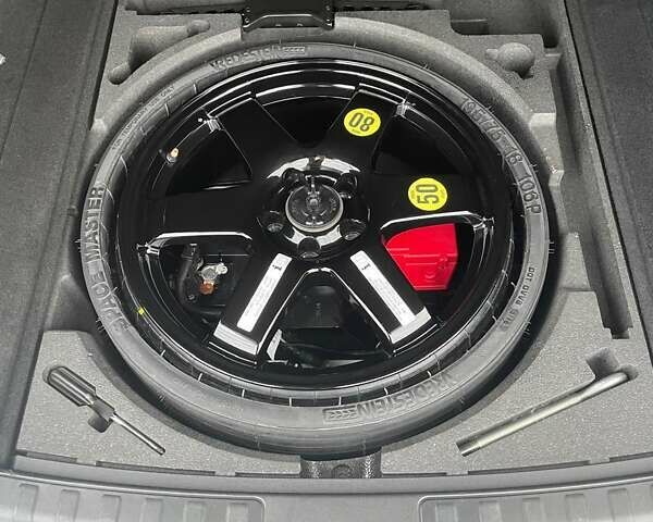 Білий Альфа Ромео Стелвіо, об'ємом двигуна 2 л та пробігом 99 тис. км за 21000 $, фото 25 на Automoto.ua