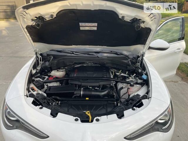 Белый Альфа Ромео Стелвио, объемом двигателя 2 л и пробегом 91 тыс. км за 20000 $, фото 12 на Automoto.ua