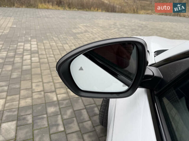 Белый Альфа Ромео Стелвио, объемом двигателя 2 л и пробегом 49 тыс. км за 42000 $, фото 9 на Automoto.ua