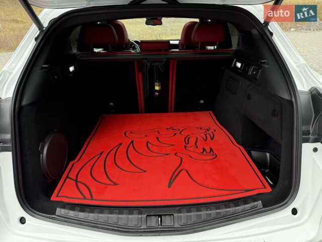 Белый Альфа Ромео Стелвио, объемом двигателя 2 л и пробегом 49 тыс. км за 42000 $, фото 25 на Automoto.ua