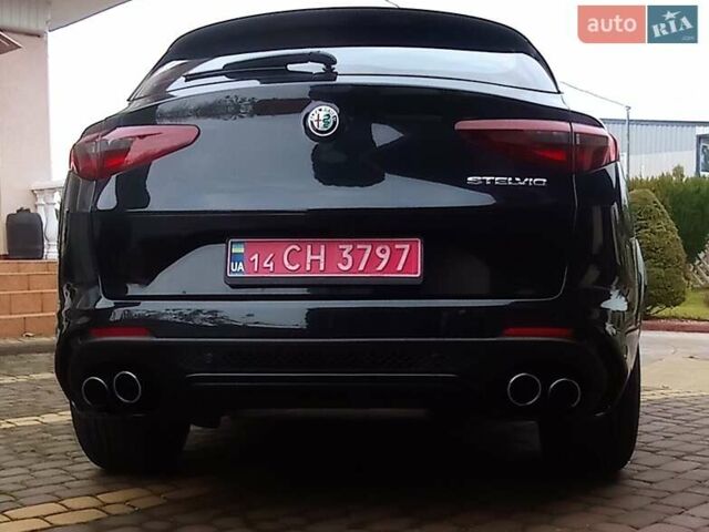Черный Альфа Ромео Стелвио, объемом двигателя 2.89 л и пробегом 96 тыс. км за 35550 $, фото 8 на Automoto.ua