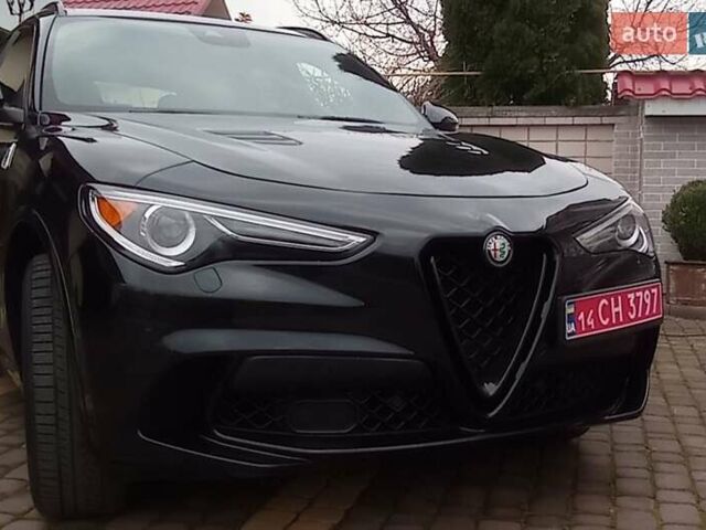 Черный Альфа Ромео Стелвио, объемом двигателя 2.89 л и пробегом 96 тыс. км за 35550 $, фото 4 на Automoto.ua