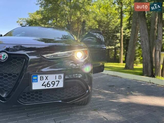 Черный Альфа Ромео Стелвио, объемом двигателя 2 л и пробегом 59 тыс. км за 26500 $, фото 21 на Automoto.ua