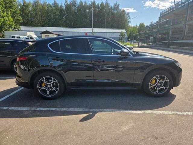 Черный Альфа Ромео Стелвио, объемом двигателя 2 л и пробегом 89 тыс. км за 14600 $, фото 3 на Automoto.ua