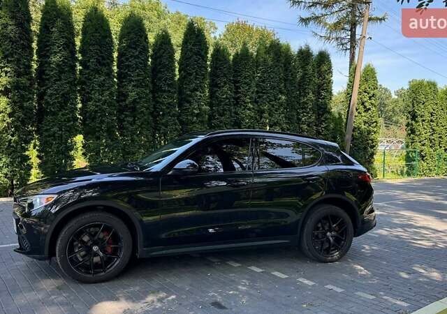 Черный Альфа Ромео Стелвио, объемом двигателя 2 л и пробегом 59 тыс. км за 26500 $, фото 8 на Automoto.ua
