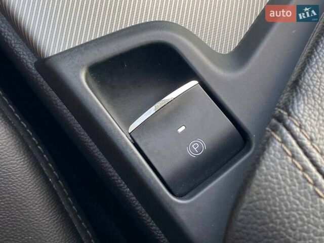 Альфа Ромео Стелвио 2019 в Киеве на Automoto.ua Черный Альфа Ромео Стелвио, объемом двигателя 2 л и пробегом 129 тыс. км за 24990 $, фото 28 на Automoto.ua