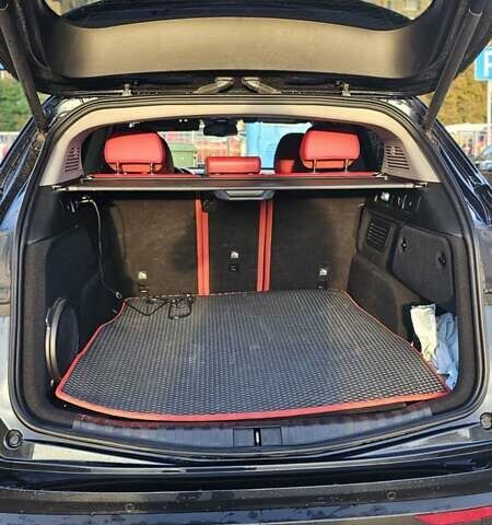 Черный Альфа Ромео Стелвио, объемом двигателя 2 л и пробегом 89 тыс. км за 25900 $, фото 4 на Automoto.ua