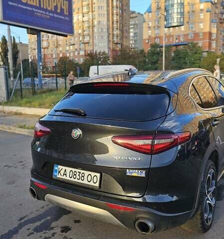 Черный Альфа Ромео Стелвио, объемом двигателя 2 л и пробегом 89 тыс. км за 25900 $, фото 5 на Automoto.ua