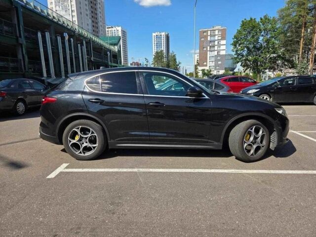 Черный Альфа Ромео Стелвио, объемом двигателя 2 л и пробегом 89 тыс. км за 14600 $, фото 4 на Automoto.ua