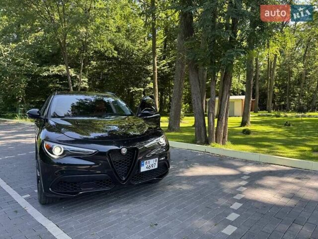 Черный Альфа Ромео Стелвио, объемом двигателя 2 л и пробегом 59 тыс. км за 26500 $, фото 10 на Automoto.ua