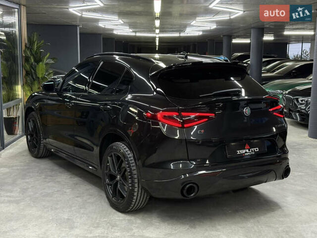 Альфа Ромео Стелвио 2020 в Одессе на Automoto.ua Черный Альфа Ромео Стелвио, объемом двигателя 2 л и пробегом 81 тыс. км за 27900 $, фото 9 на Automoto.ua