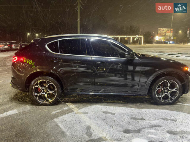Черный Альфа Ромео Стелвио, объемом двигателя 2 л и пробегом 41 тыс. км за 26500 $, фото 14 на Automoto.ua