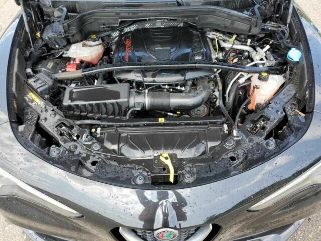 Чорний Альфа Ромео Стелвіо, об'ємом двигуна 2 л та пробігом 61 тис. км за 8600 $, фото 11 на Automoto.ua