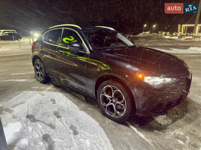 Черный Альфа Ромео Стелвио, объемом двигателя 2 л и пробегом 41 тыс. км за 26500 $, фото 15 на Automoto.ua