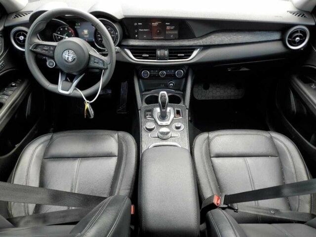 Чорний Альфа Ромео Стелвіо, об'ємом двигуна 2 л та пробігом 61 тис. км за 8600 $, фото 7 на Automoto.ua