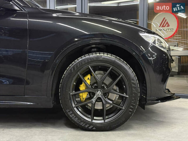Альфа Ромео Стелвио 2020 в Одессе на Automoto.ua Черный Альфа Ромео Стелвио, объемом двигателя 2 л и пробегом 81 тыс. км за 27900 $, фото 4 на Automoto.ua