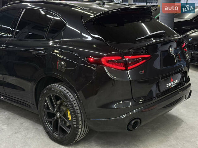 Альфа Ромео Стелвио 2020 в Одессе на Automoto.ua Черный Альфа Ромео Стелвио, объемом двигателя 2 л и пробегом 81 тыс. км за 27900 $, фото 11 на Automoto.ua