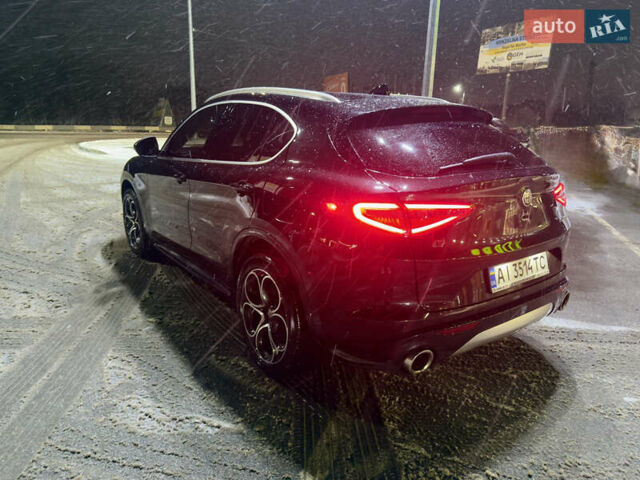 Черный Альфа Ромео Стелвио, объемом двигателя 2 л и пробегом 41 тыс. км за 26500 $, фото 11 на Automoto.ua