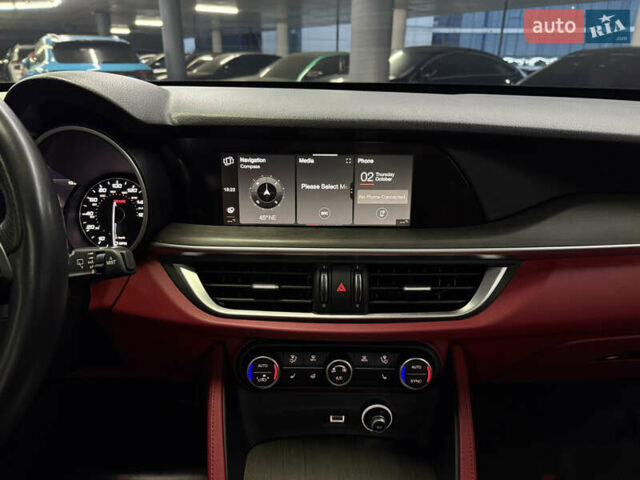 Альфа Ромео Стелвио 2020 в Одессе на Automoto.ua Черный Альфа Ромео Стелвио, объемом двигателя 2 л и пробегом 81 тыс. км за 27900 $, фото 25 на Automoto.ua