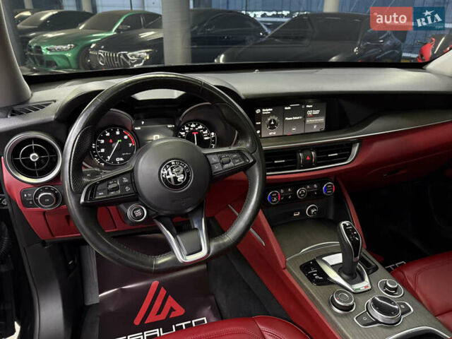 Альфа Ромео Стелвио 2020 в Одессе на Automoto.ua Черный Альфа Ромео Стелвио, объемом двигателя 2 л и пробегом 81 тыс. км за 27900 $, фото 27 на Automoto.ua