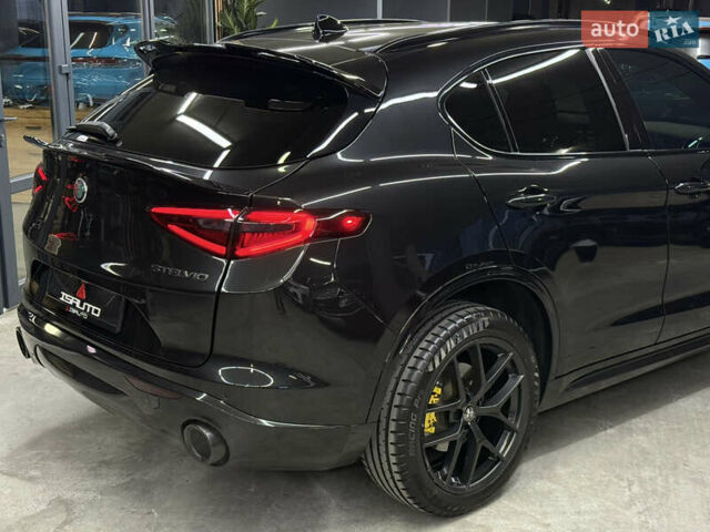 Альфа Ромео Стелвио 2020 в Одессе на Automoto.ua Черный Альфа Ромео Стелвио, объемом двигателя 2 л и пробегом 81 тыс. км за 27900 $, фото 15 на Automoto.ua