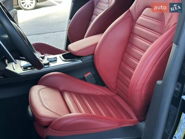 Чорний Альфа Ромео Стелвіо, об'ємом двигуна 2 л та пробігом 25 тис. км за 45500 $, фото 26 на Automoto.ua