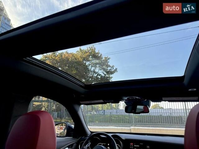 Чорний Альфа Ромео Стелвіо, об'ємом двигуна 2 л та пробігом 25 тис. км за 45500 $, фото 24 на Automoto.ua