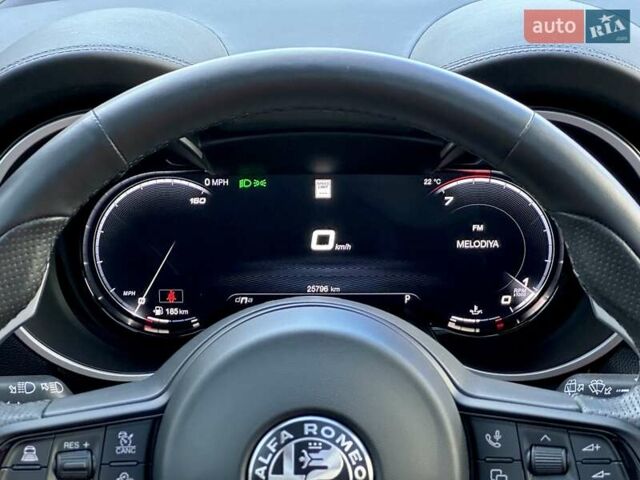 Чорний Альфа Ромео Стелвіо, об'ємом двигуна 2 л та пробігом 25 тис. км за 45500 $, фото 23 на Automoto.ua