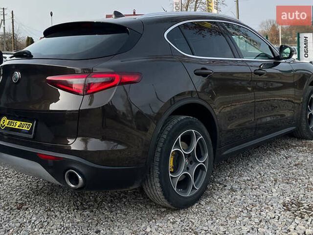 Коричневий Альфа Ромео Стелвіо, об'ємом двигуна 2 л та пробігом 81 тис. км за 22500 $, фото 6 на Automoto.ua