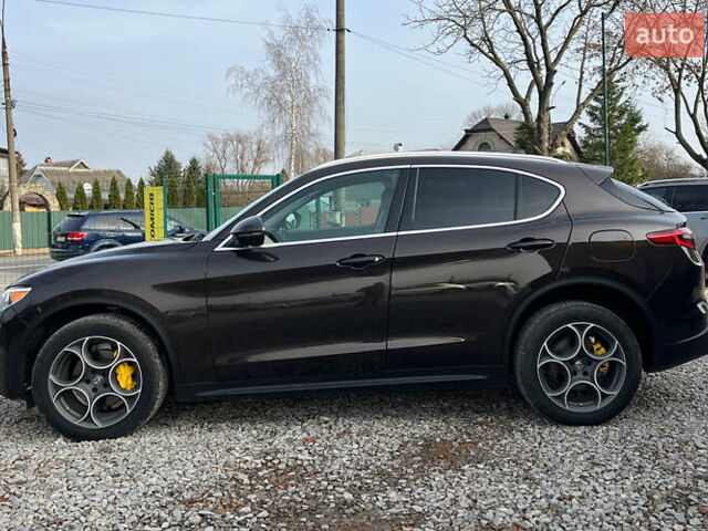 Коричневий Альфа Ромео Стелвіо, об'ємом двигуна 2 л та пробігом 81 тис. км за 22500 $, фото 3 на Automoto.ua