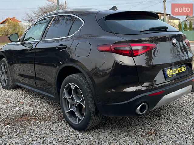 Коричневий Альфа Ромео Стелвіо, об'ємом двигуна 2 л та пробігом 81 тис. км за 22500 $, фото 4 на Automoto.ua