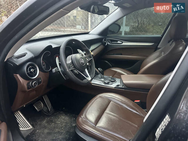 Коричневый Альфа Ромео Стелвио, объемом двигателя 2 л и пробегом 81 тыс. км за 13500 $, фото 2 на Automoto.ua