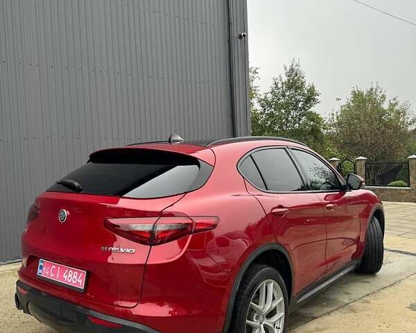 Червоний Альфа Ромео Стелвіо, об'ємом двигуна 2 л та пробігом 184 тис. км за 14500 $, фото 6 на Automoto.ua