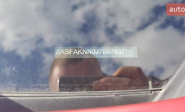 Червоний Альфа Ромео Стелвіо, об'ємом двигуна 2 л та пробігом 126 тис. км за 18700 $, фото 6 на Automoto.ua