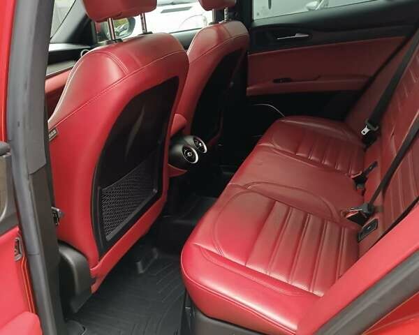 Червоний Альфа Ромео Стелвіо, об'ємом двигуна 2 л та пробігом 184 тис. км за 14500 $, фото 14 на Automoto.ua