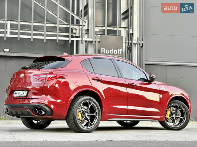 Красный Альфа Ромео Стелвио, объемом двигателя 2.9 л и пробегом 72 тыс. км за 44000 $, фото 6 на Automoto.ua