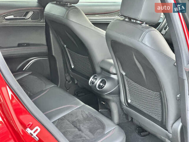 Красный Альфа Ромео Стелвио, объемом двигателя 2.9 л и пробегом 72 тыс. км за 44000 $, фото 65 на Automoto.ua