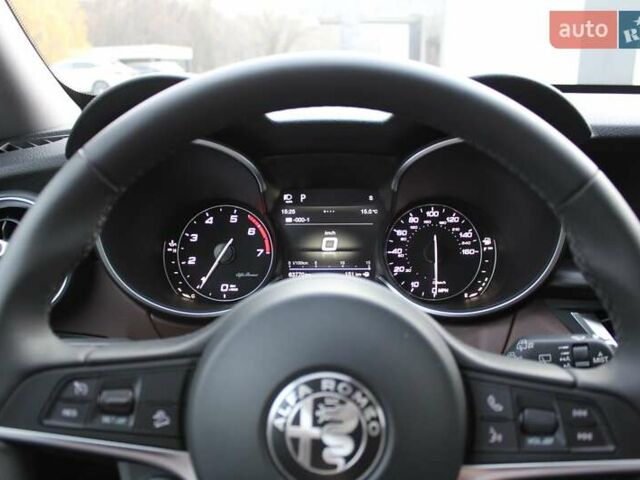 Красный Альфа Ромео Стелвио, объемом двигателя 2 л и пробегом 63 тыс. км за 21900 $, фото 37 на Automoto.ua