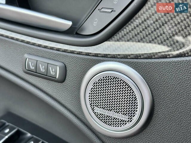 Красный Альфа Ромео Стелвио, объемом двигателя 2.9 л и пробегом 72 тыс. км за 44000 $, фото 3 на Automoto.ua