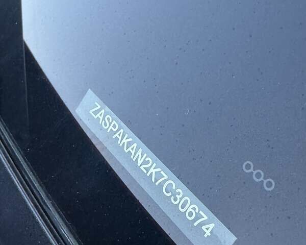 Красный Альфа Ромео Стелвио, объемом двигателя 2 л и пробегом 61 тыс. км за 19200 $, фото 51 на Automoto.ua