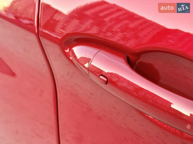 Красный Альфа Ромео Стелвио, объемом двигателя 2.9 л и пробегом 72 тыс. км за 44000 $, фото 11 на Automoto.ua