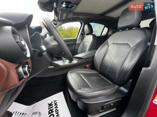 Альфа Ромео Стелвио 2018 в Луцке на Automoto.ua Красный Альфа Ромео Стелвио, объемом двигателя 2 л и пробегом 59 тыс. км за 15800 $, фото 15 на Automoto.ua