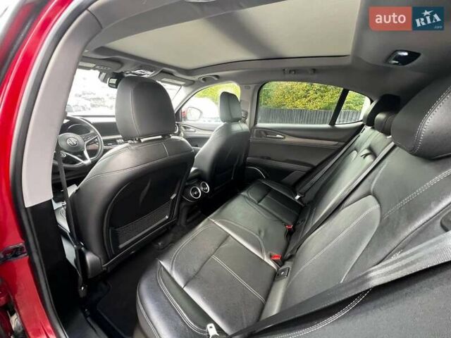 Альфа Ромео Стелвио 2018 в Луцке на Automoto.ua Красный Альфа Ромео Стелвио, объемом двигателя 2 л и пробегом 59 тыс. км за 15800 $, фото 12 на Automoto.ua